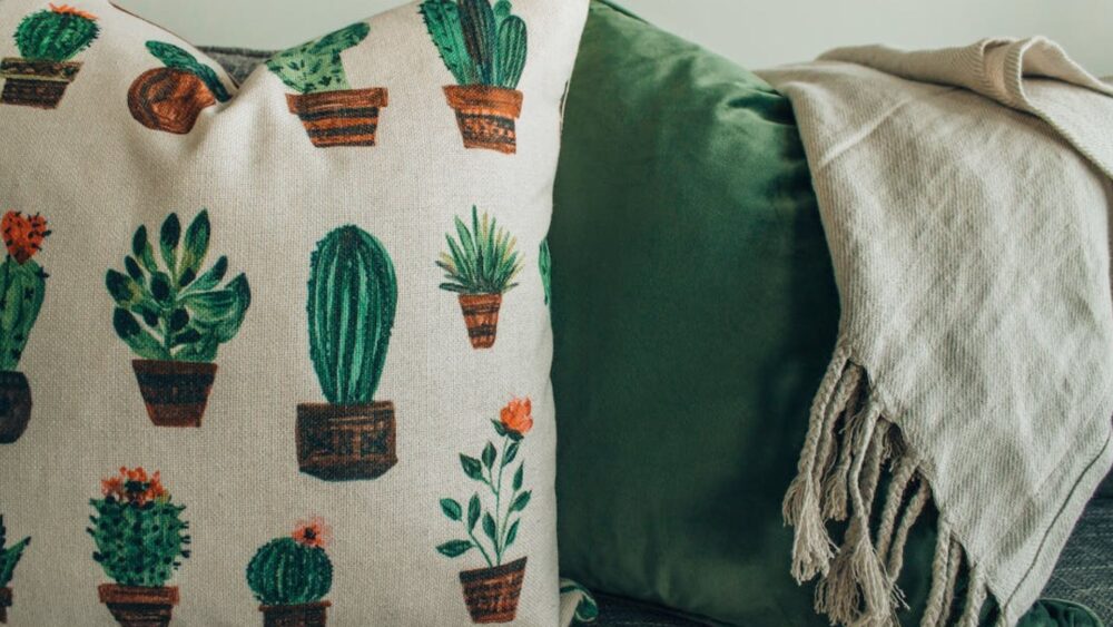 Jaką pościel wybrać do białej sypialni?